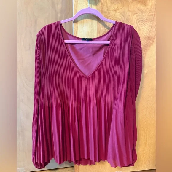 Quince Pleated V-Neck Top in Deep Burgundy - Picture 1 of 3